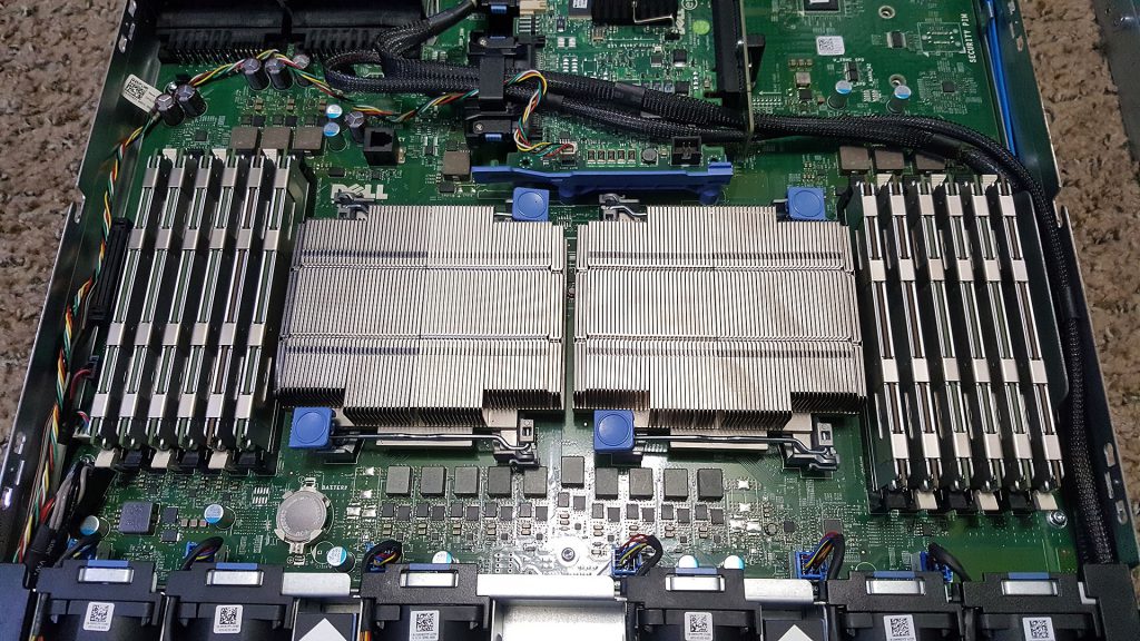 Dell PowerEdge R610 Review - Virtualization On The Cheap | RobWillis.info